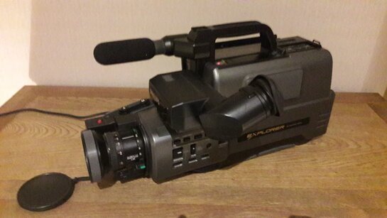 e9d7b0f0-0c88-4715-bd56-3770563c66ed